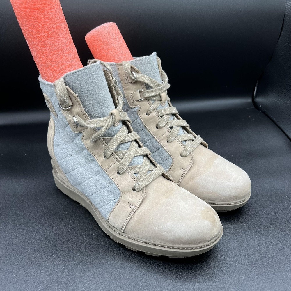 Sorel Boots Womens Size 9.5 Gray Tan NL5024-264 Quilted‎ Felt Leather Lace Up